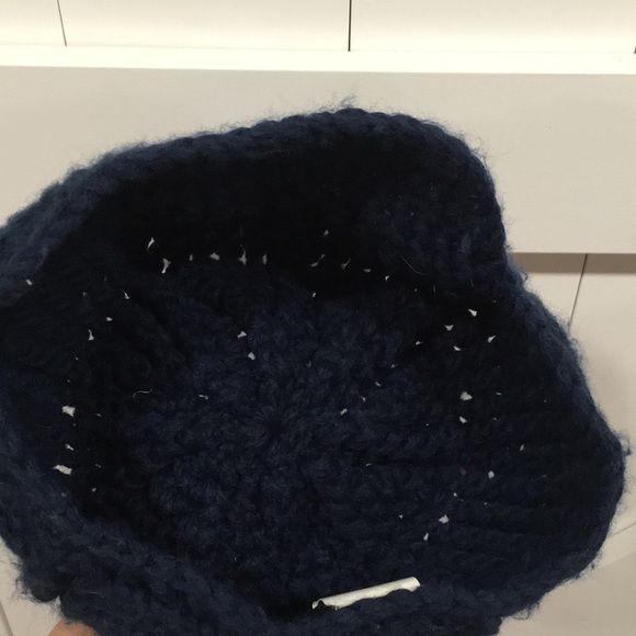 Beanie - Picture 4 of 4